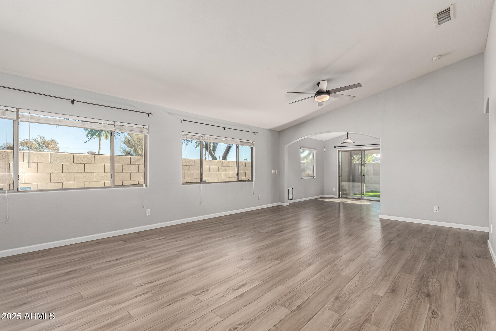 42219 W CALLE Street