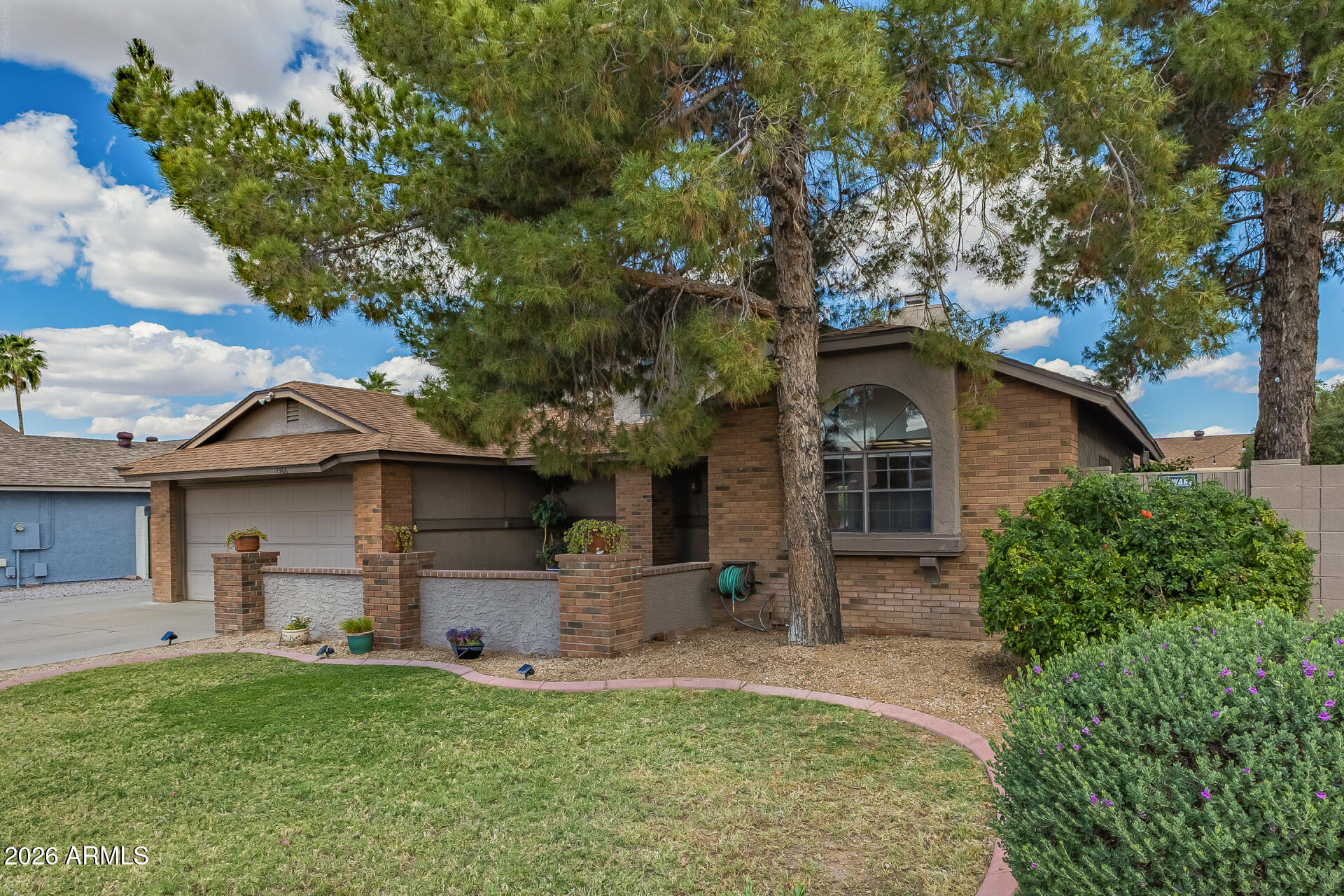 7366 W SIERRA Street