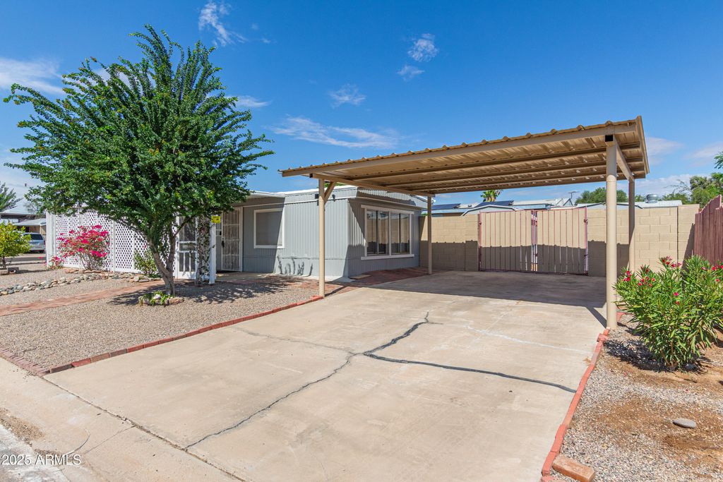 Photo of 1443 N 181st Lane, Goodyear, AZ 85395 (MLS # 6927259)
