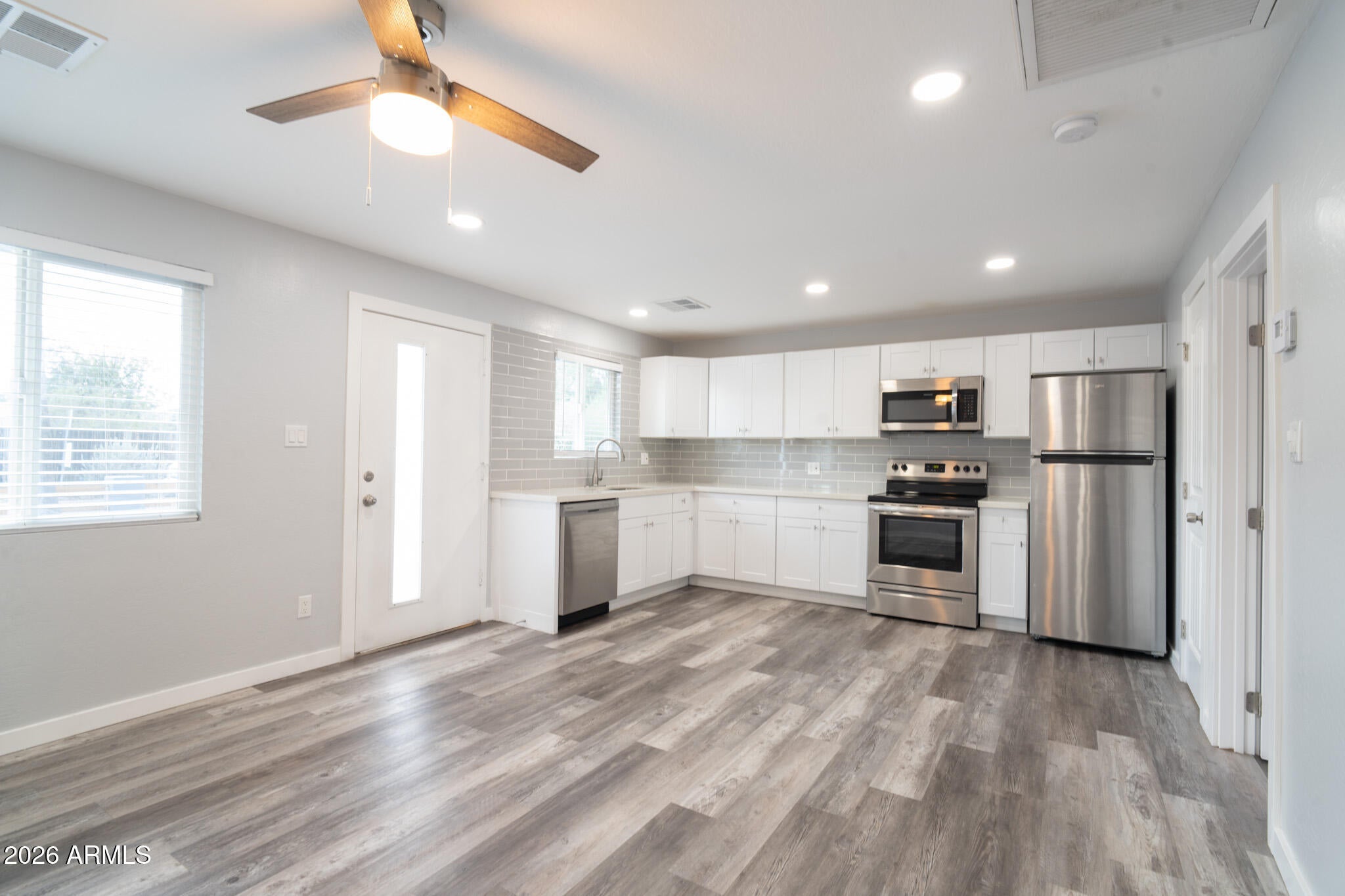1421 S RITA Lane