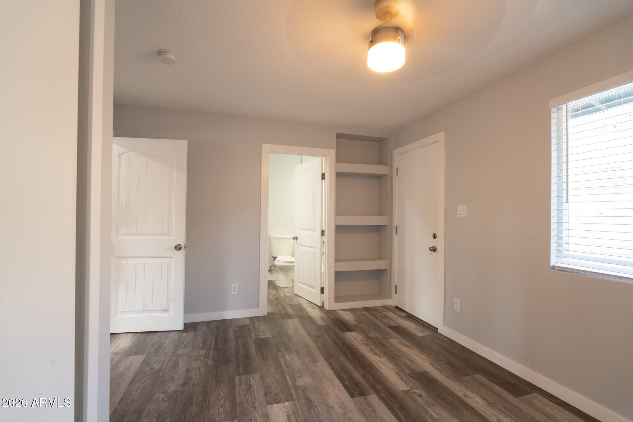 1421 S RITA Lane
