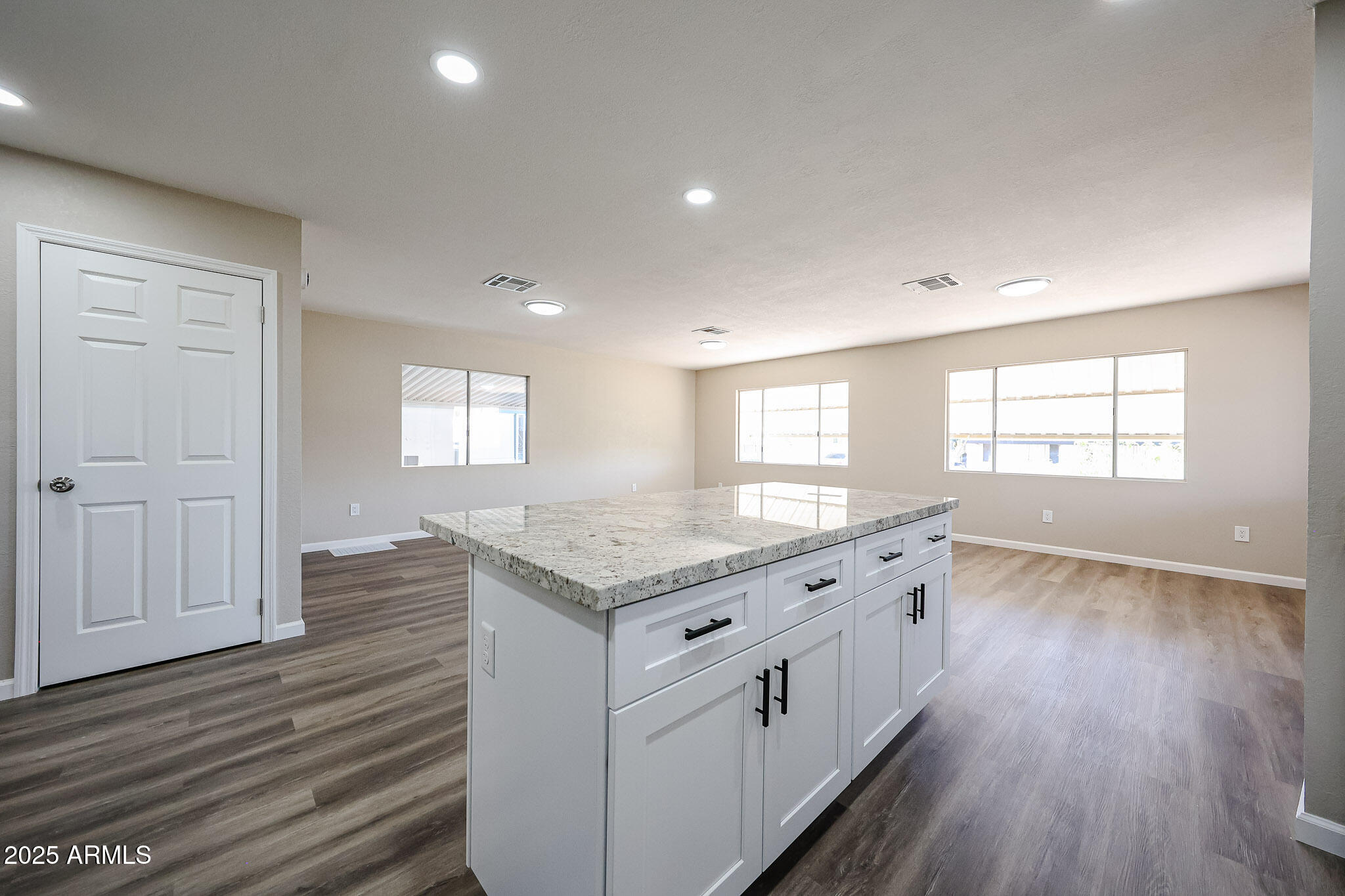 2650 W UNION HILLS Drive 257