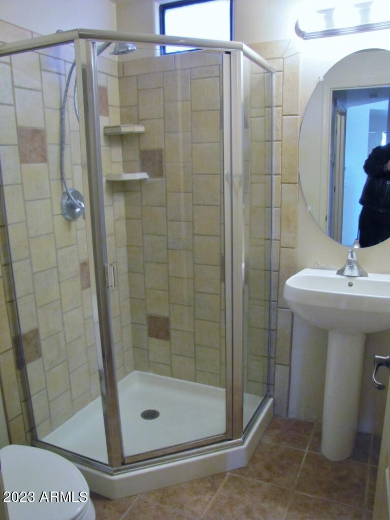 LEGENDS AT VALIENTE UNIT 2 - Residential