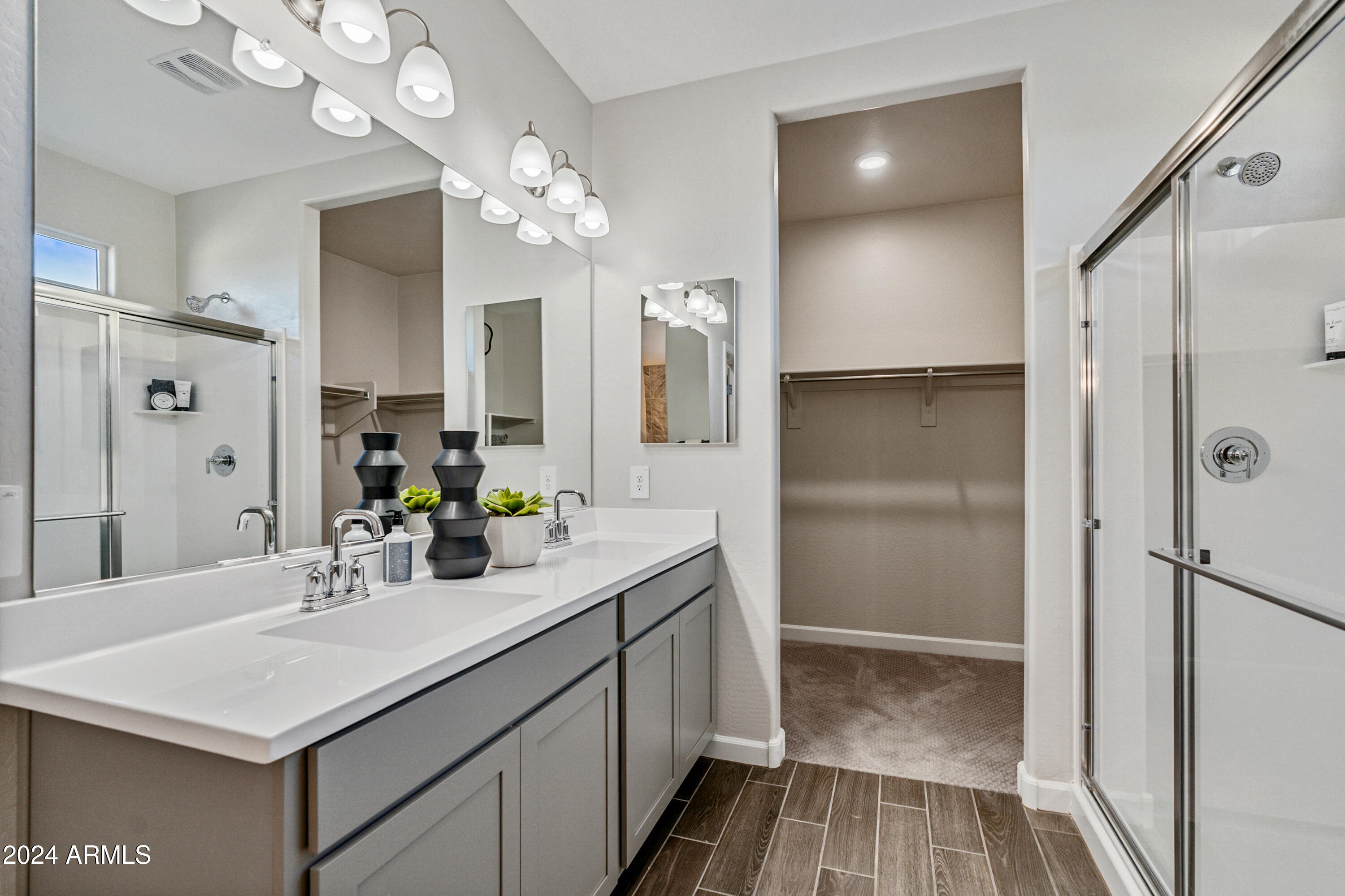 24053 W PAPAGO Street