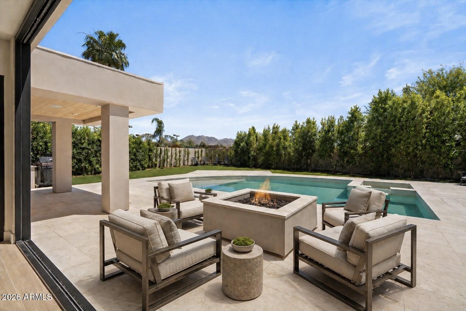 8565 E VISTA DEL LAGO -- N