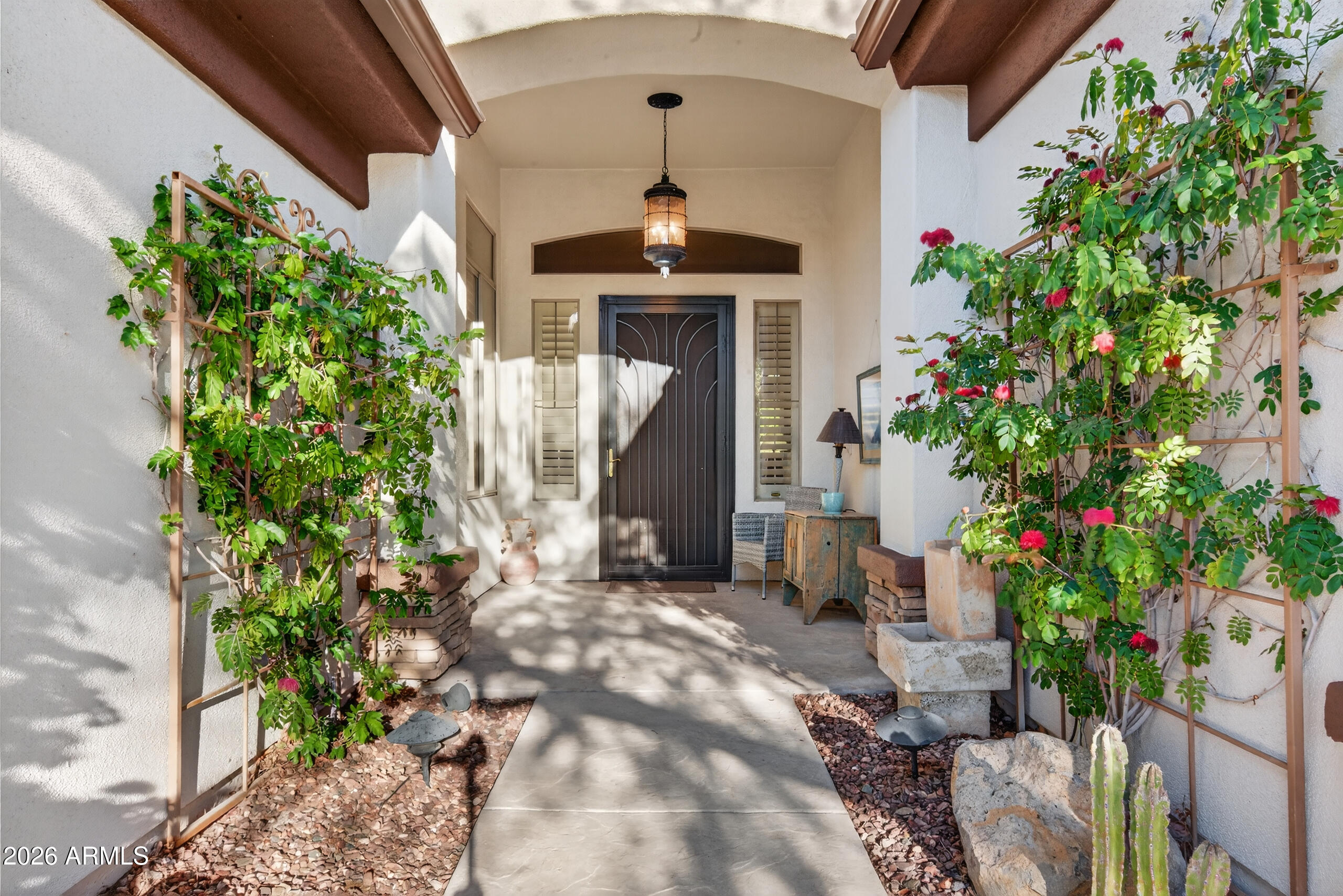 2201 W HAZELHURST Court