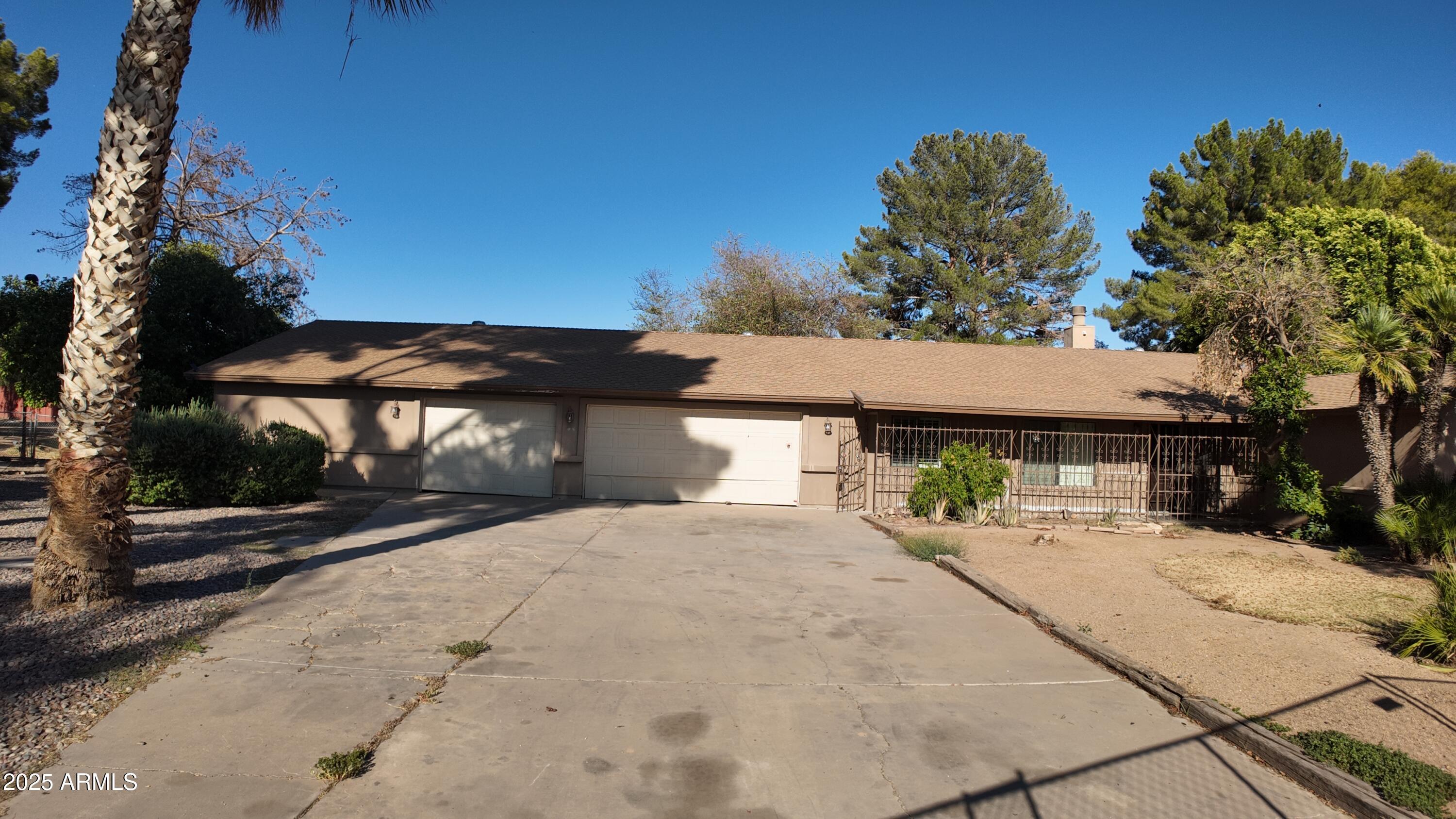 3323 N 103RD Avenue