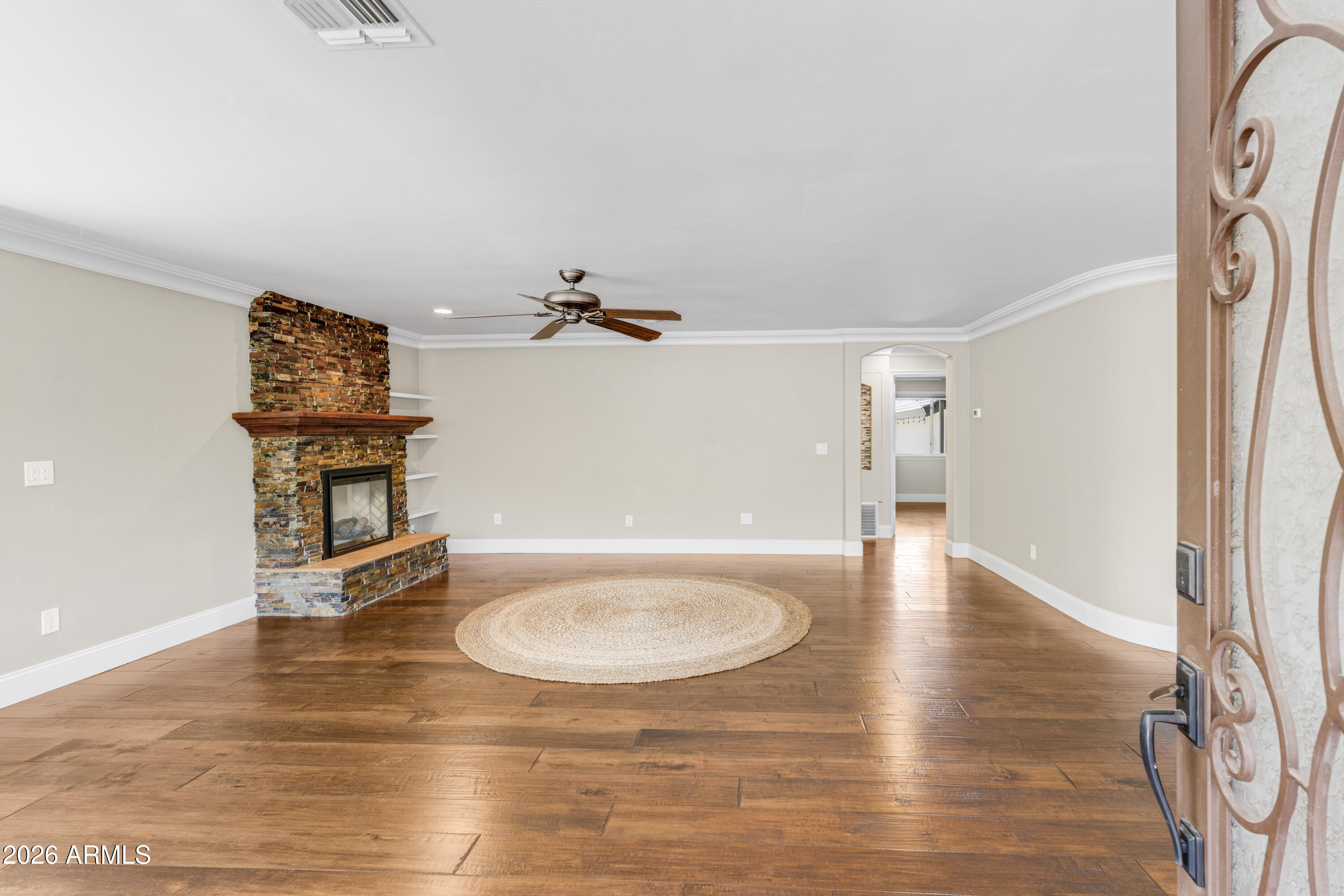 6056 E DOLOMORA Place