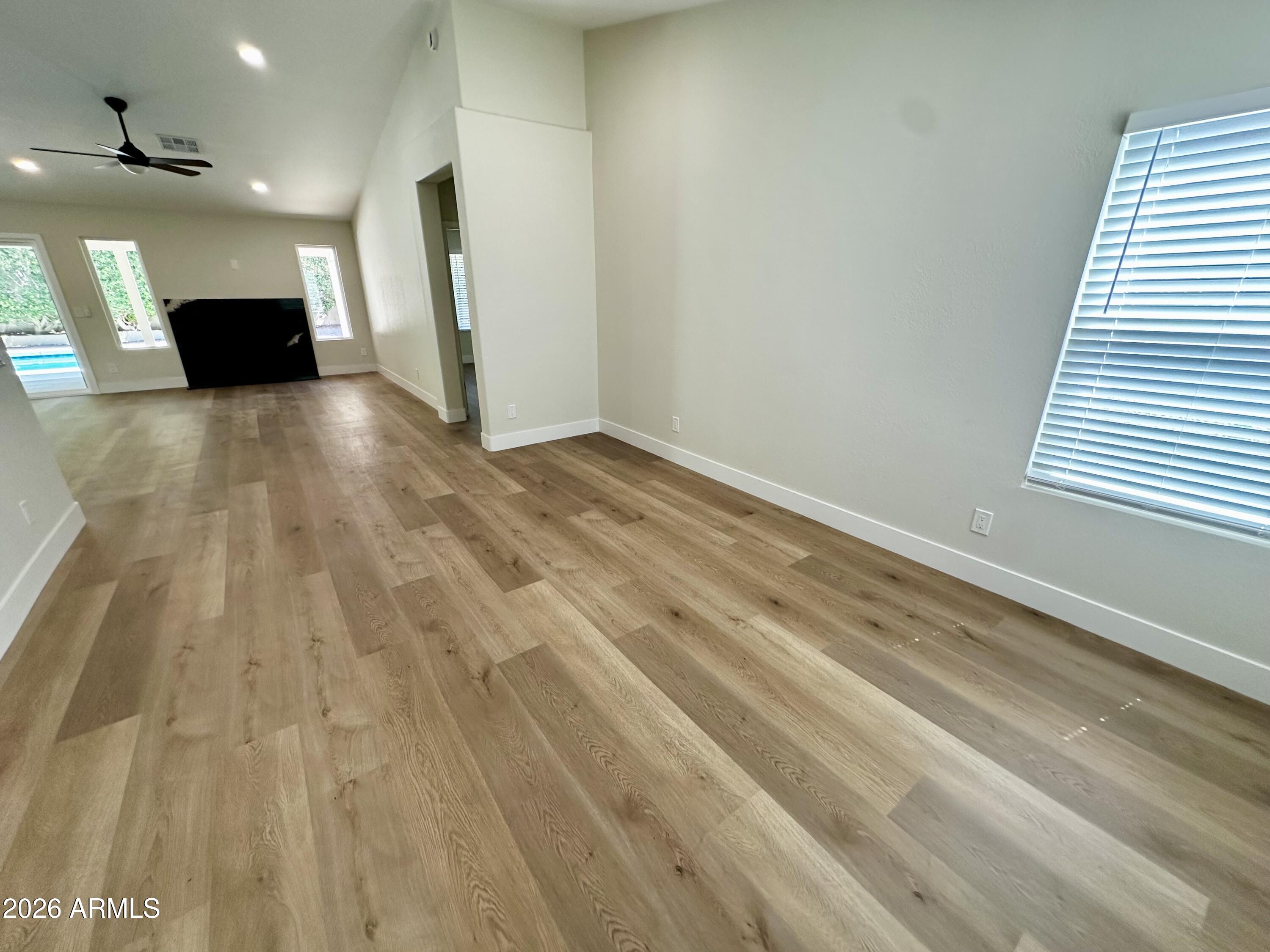 Search Homes 4 7352 W VIA DEL SOL Drive