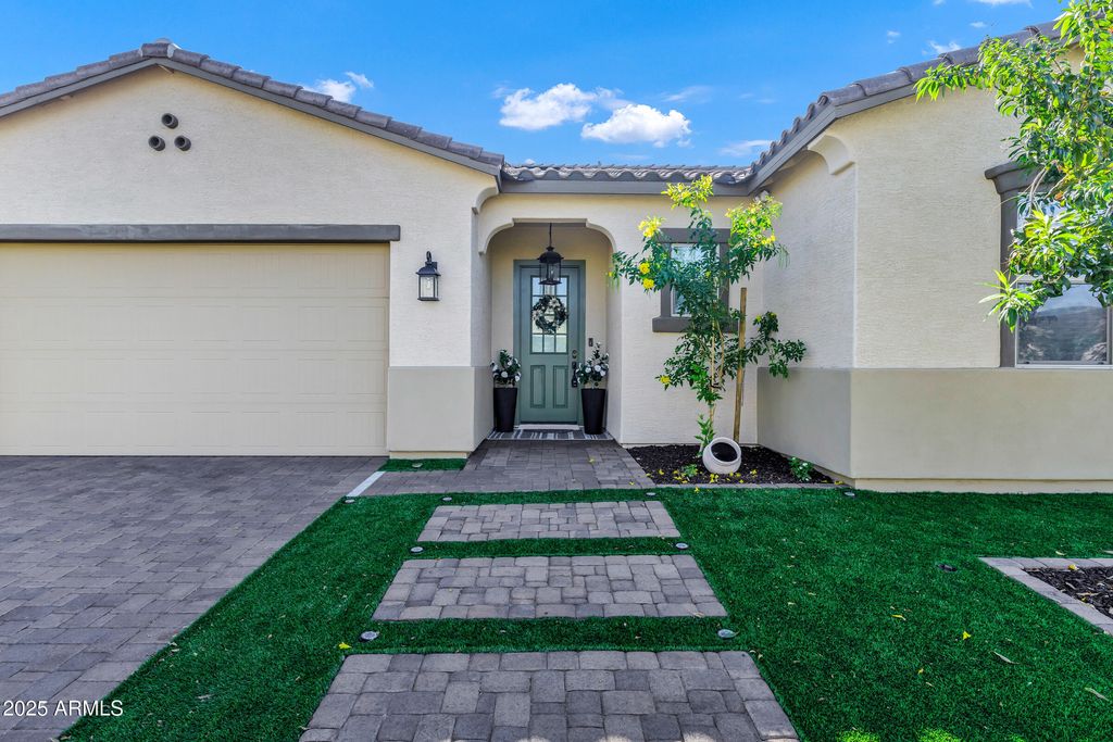 Photo of 23025 E Happy Road, Queen Creek, AZ 85142 (MLS # 6952129)