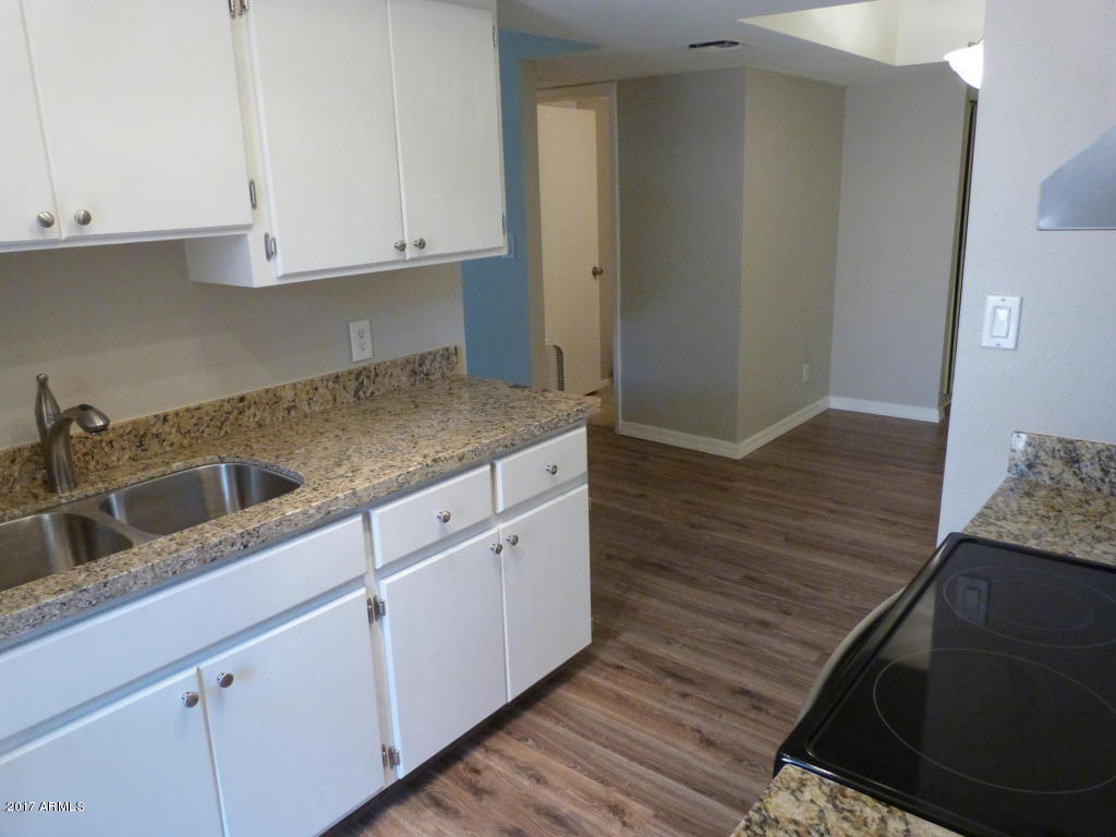 3131 W Cochise Drive Unit 207