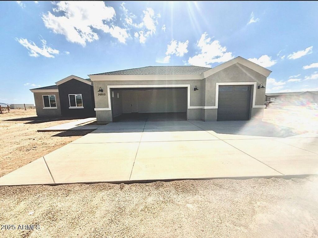 Photo of 36815 W Whitton Avenue, Tonopah, AZ 85354 (MLS # 6951211)