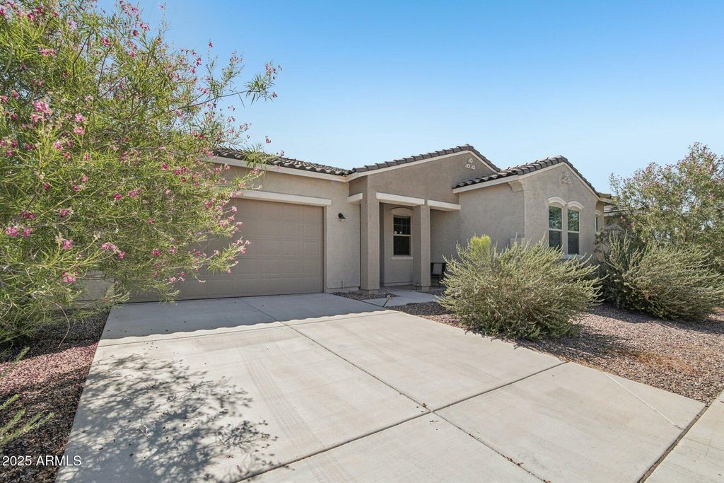 Photo of 5139 N 185th Avenue, Litchfield Park, AZ 85340 (MLS # 6883242)
