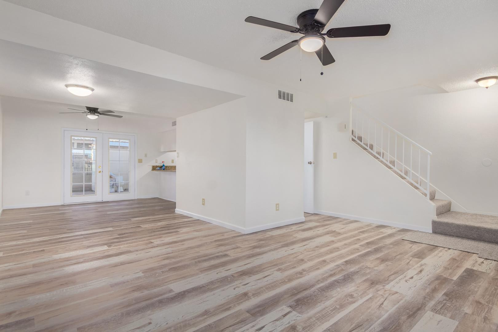 1029 E Bendix Drive