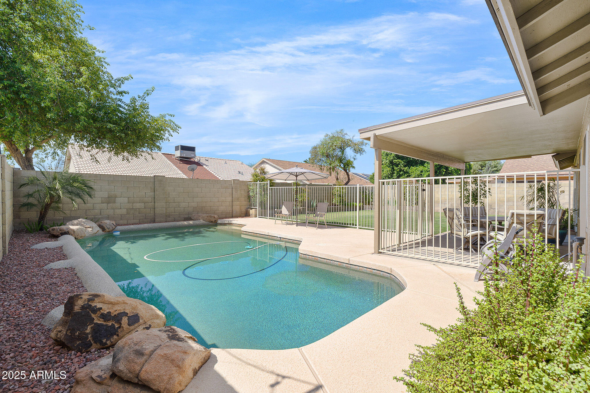 4213 W CALLE LEJOS --