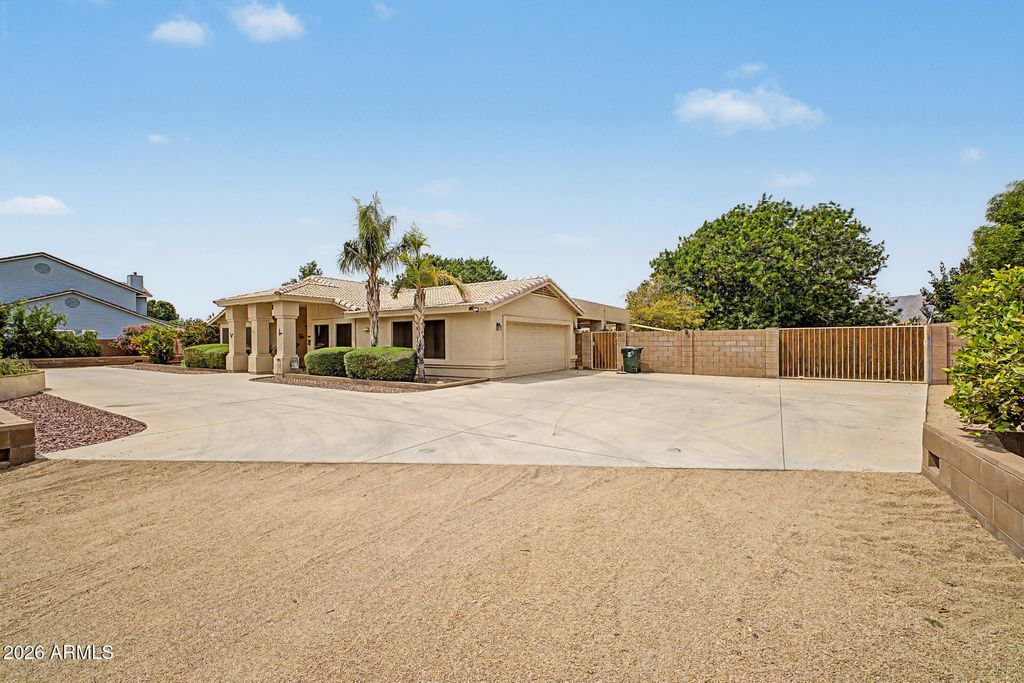 Photo of 6728 N 186th Avenue, Waddell, AZ 85355 (MLS # 7016728)