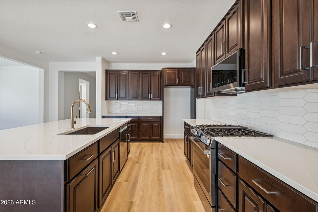 Photo of 5768 N Oak Creek Drive, Eloy, AZ 85131 (MLS # 6989106)