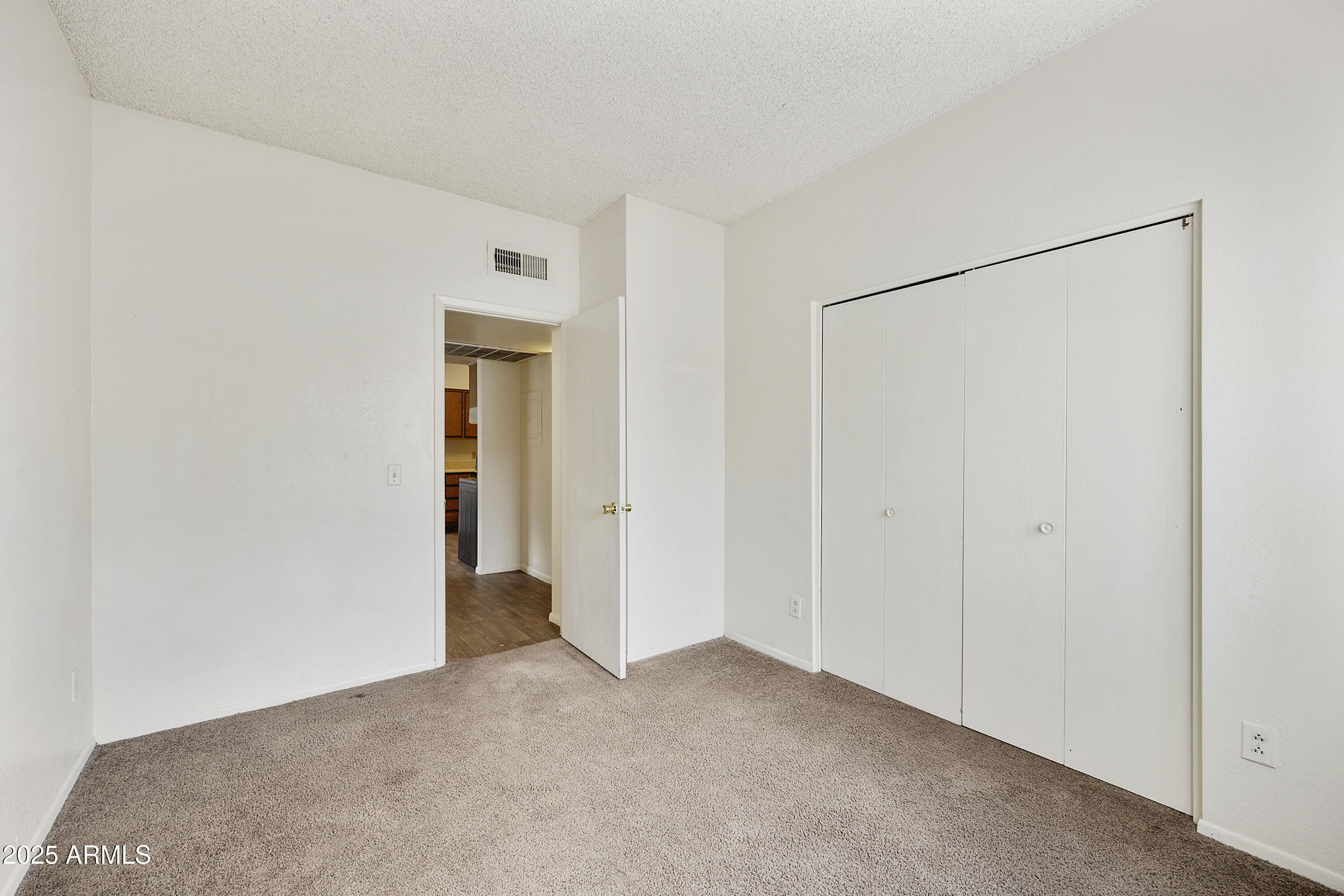 2837 E MARCONI Avenue 203