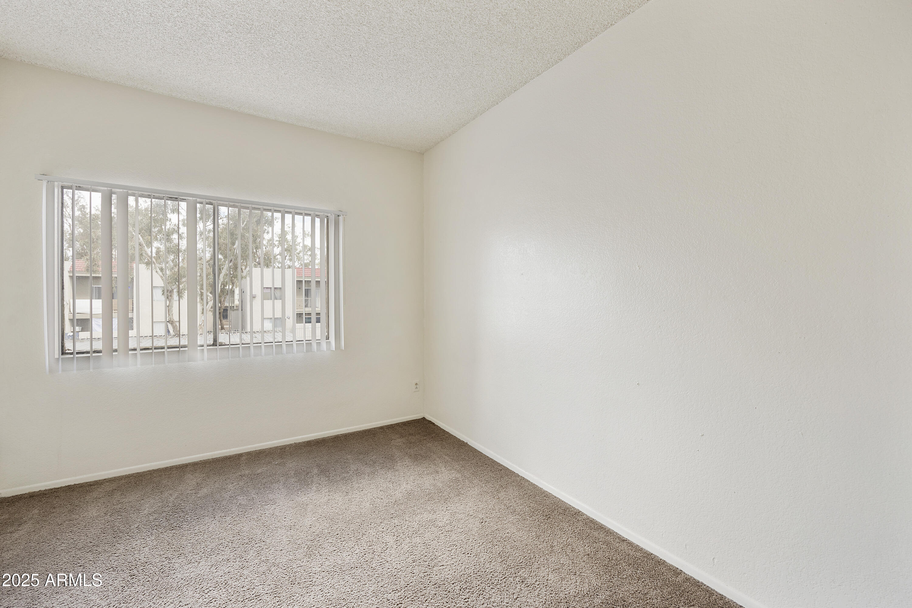 2837 E MARCONI Avenue 203