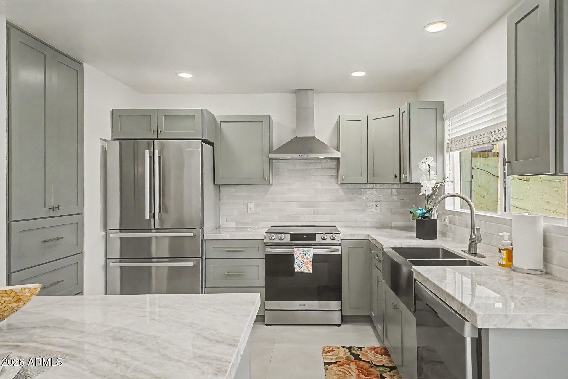 7123 E BUENA TERRA Way