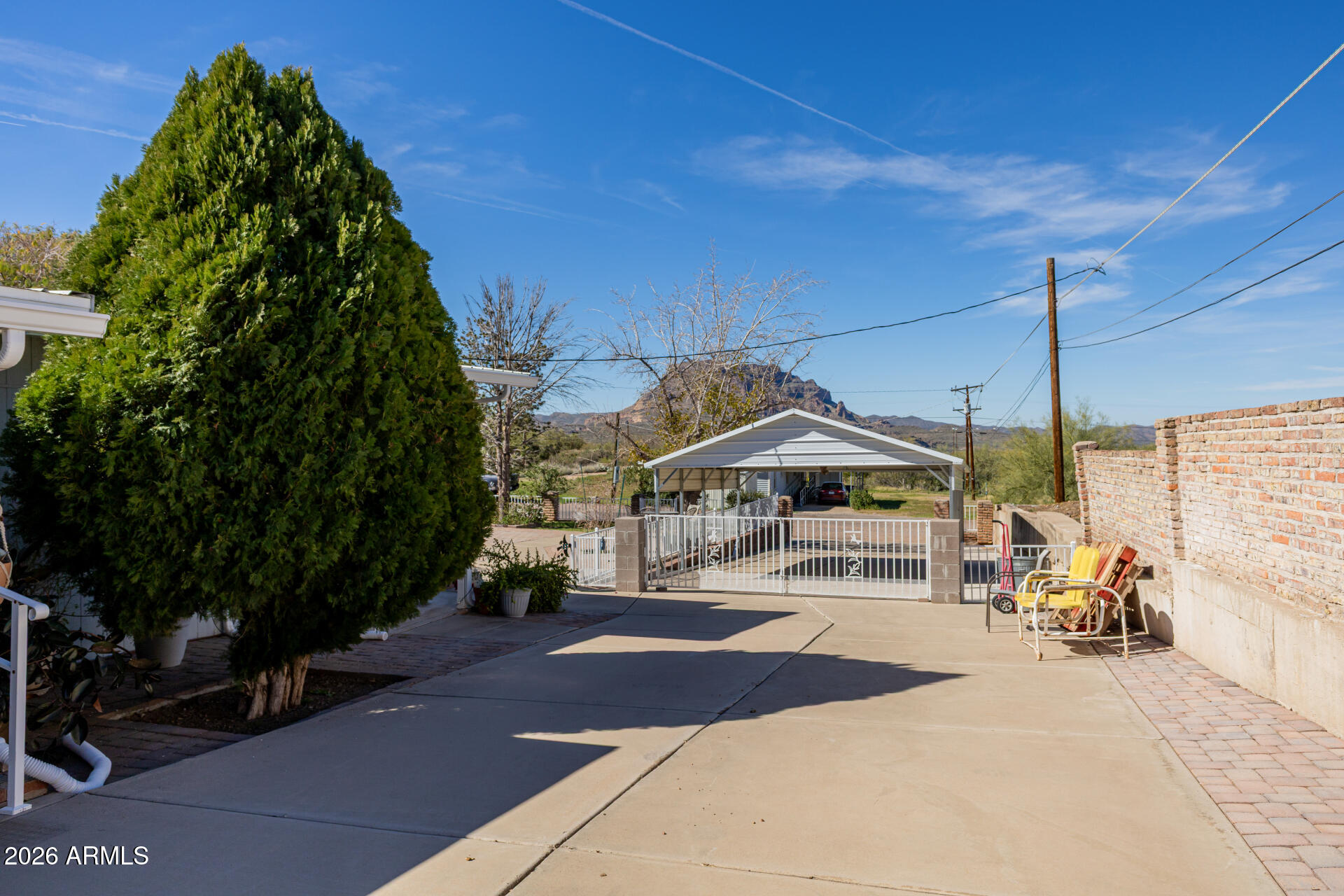94 W ARNETT Drive