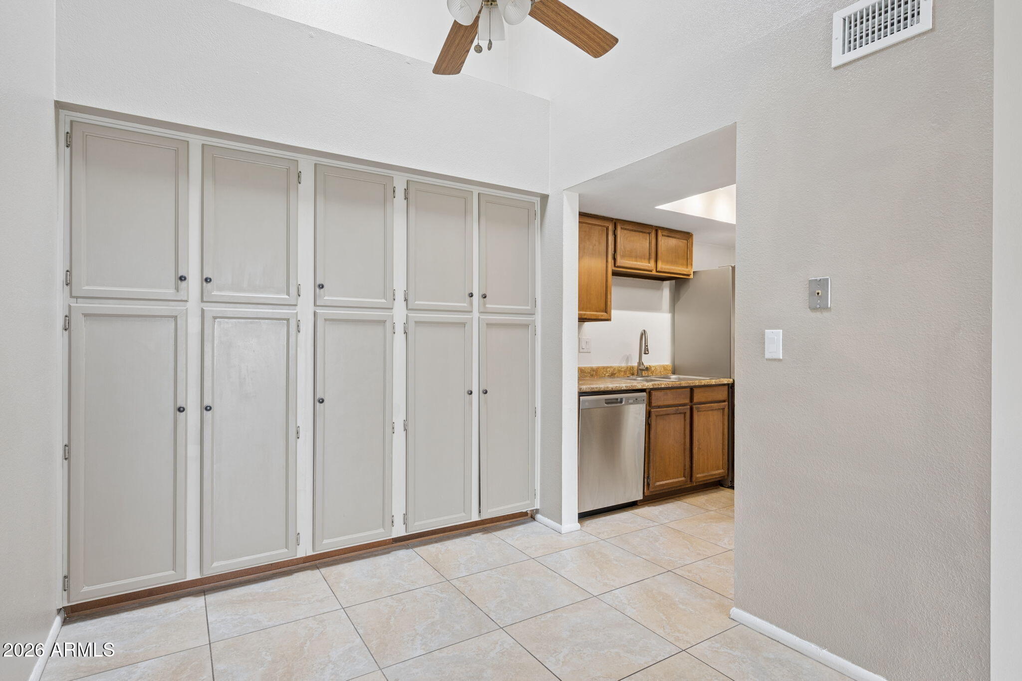 629 N MESA Drive 16