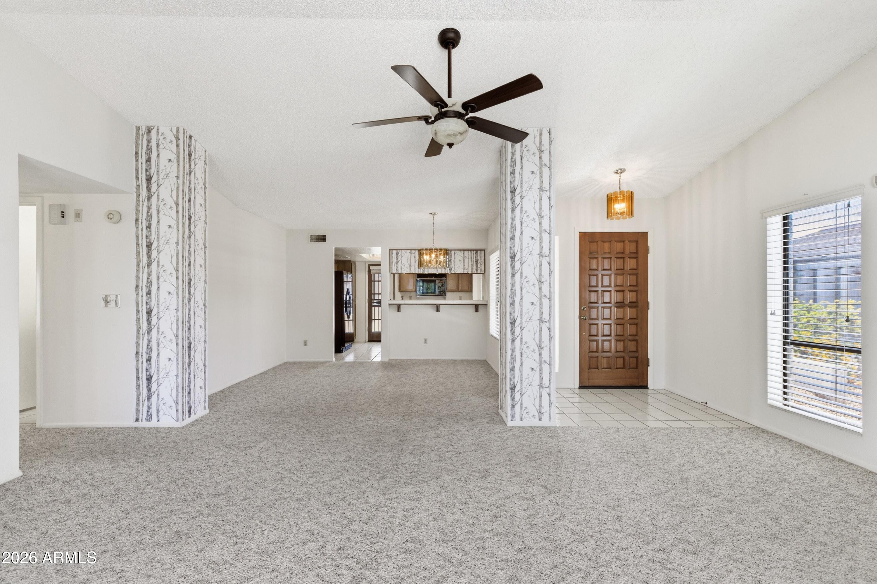 406 W BEVERLY Lane