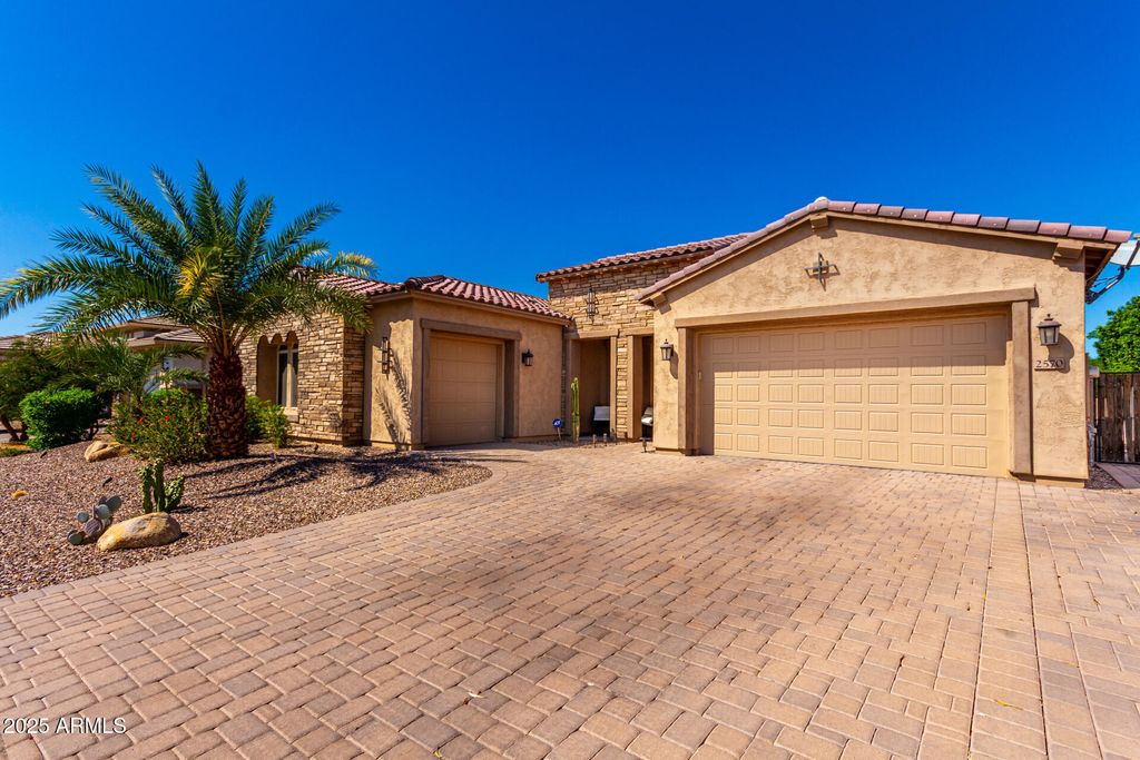Photo of 2570 E Thornton Court, Gilbert, AZ 85297 (MLS # 6926694)