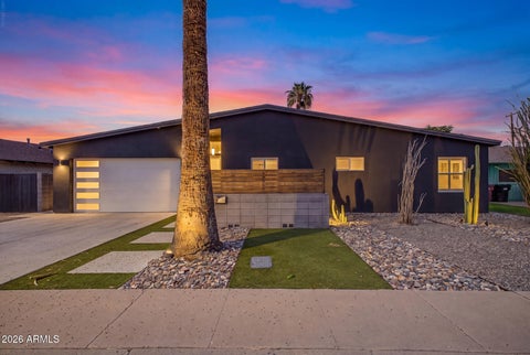 Photo of 8302 E Heatherbrae Avenue, Scottsdale, AZ 85251 (MLS # 7078812)