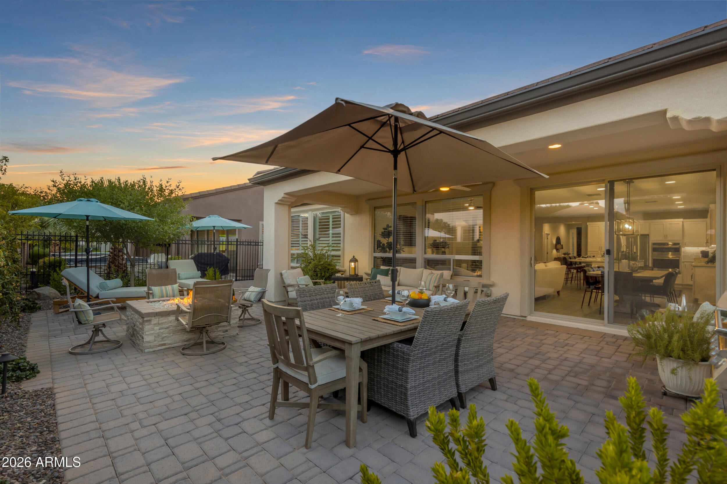 363 E VETERANS Way