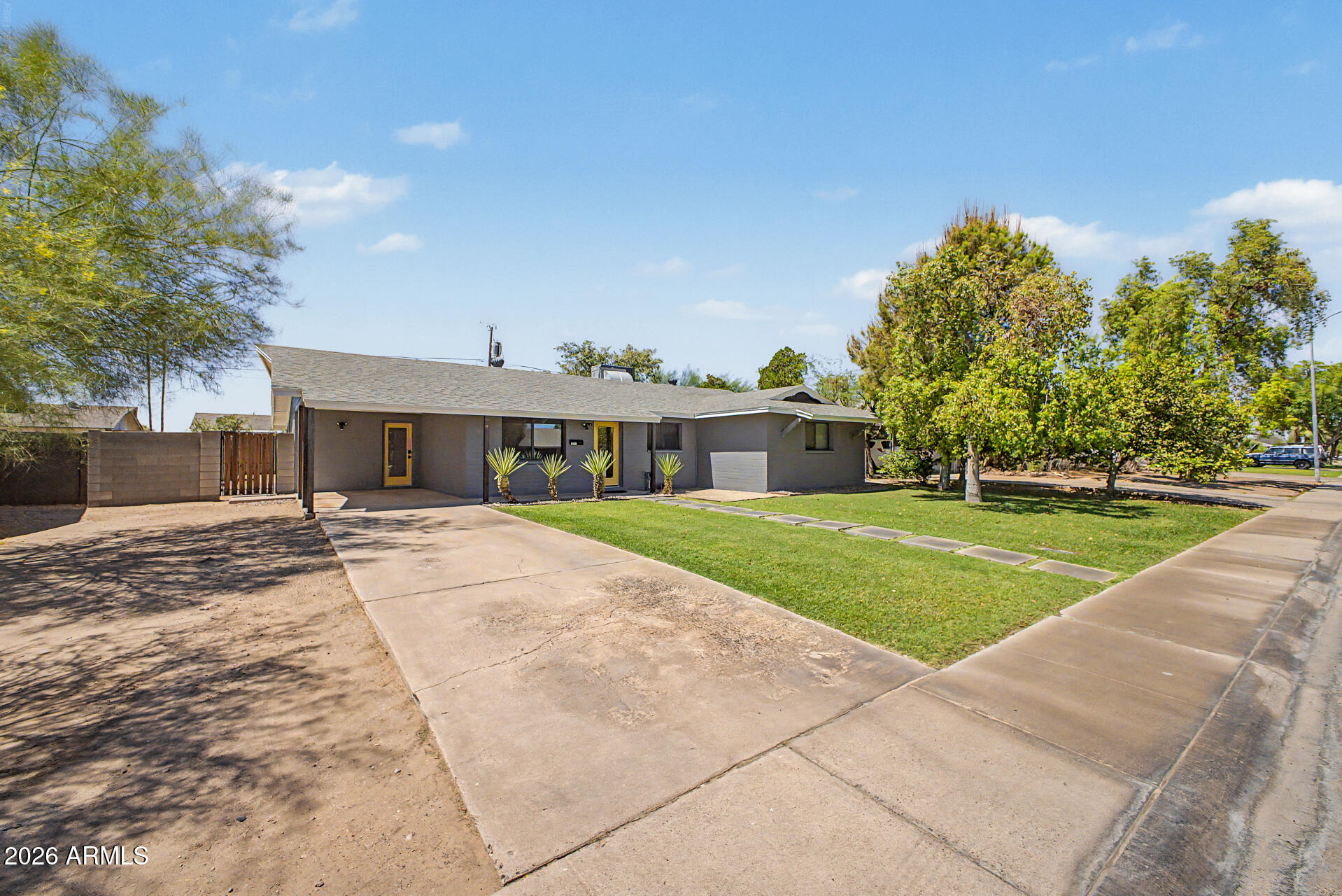 1031 W 12TH Place
