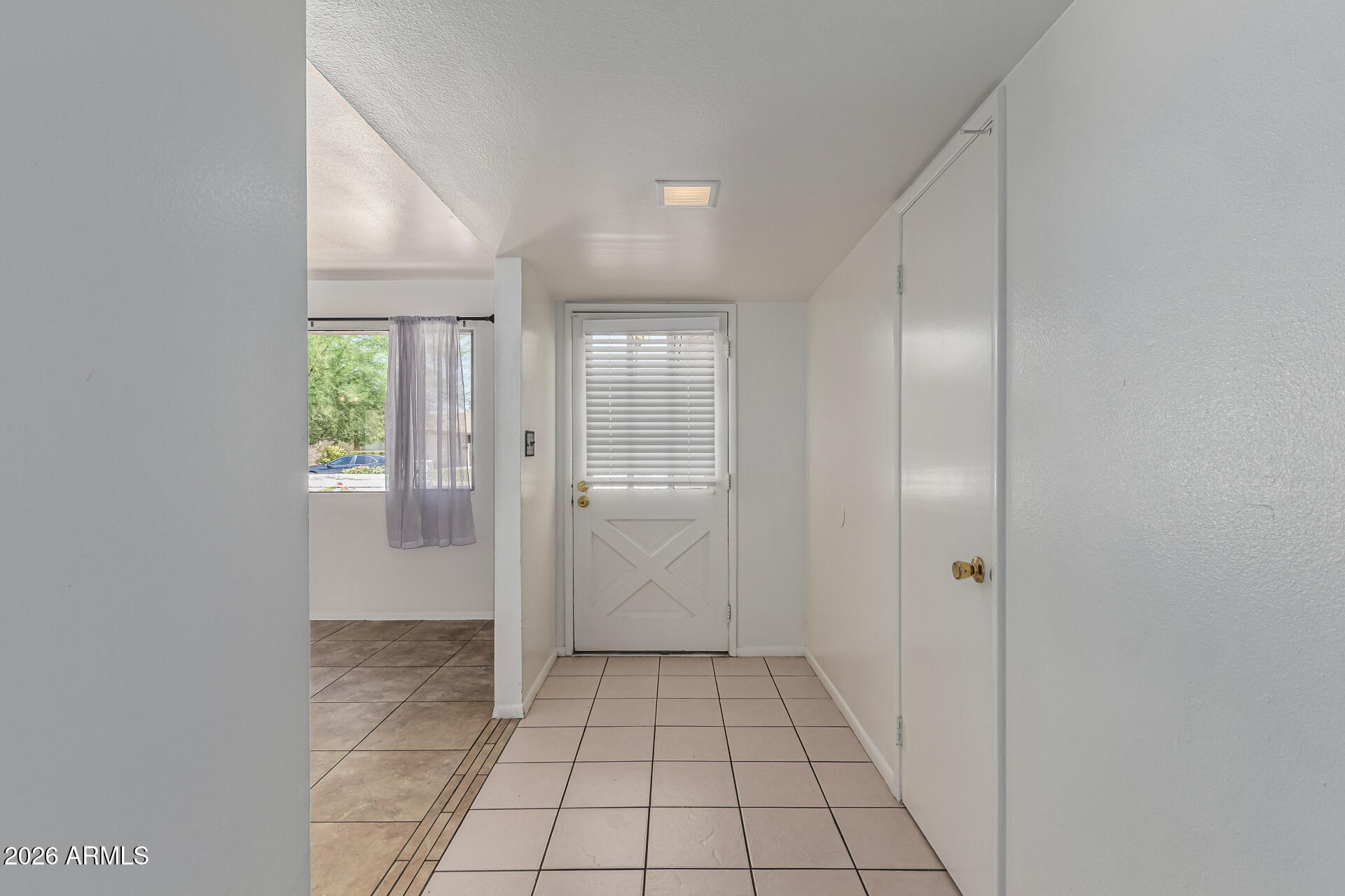 1213 E RIVIERA Drive