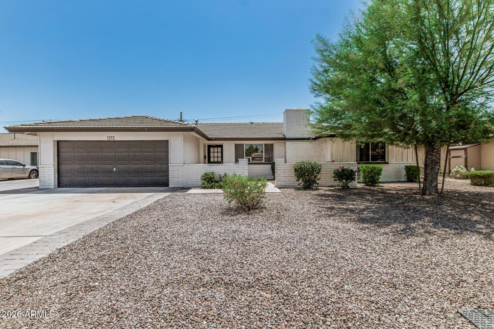 1213 E Riviera Drive