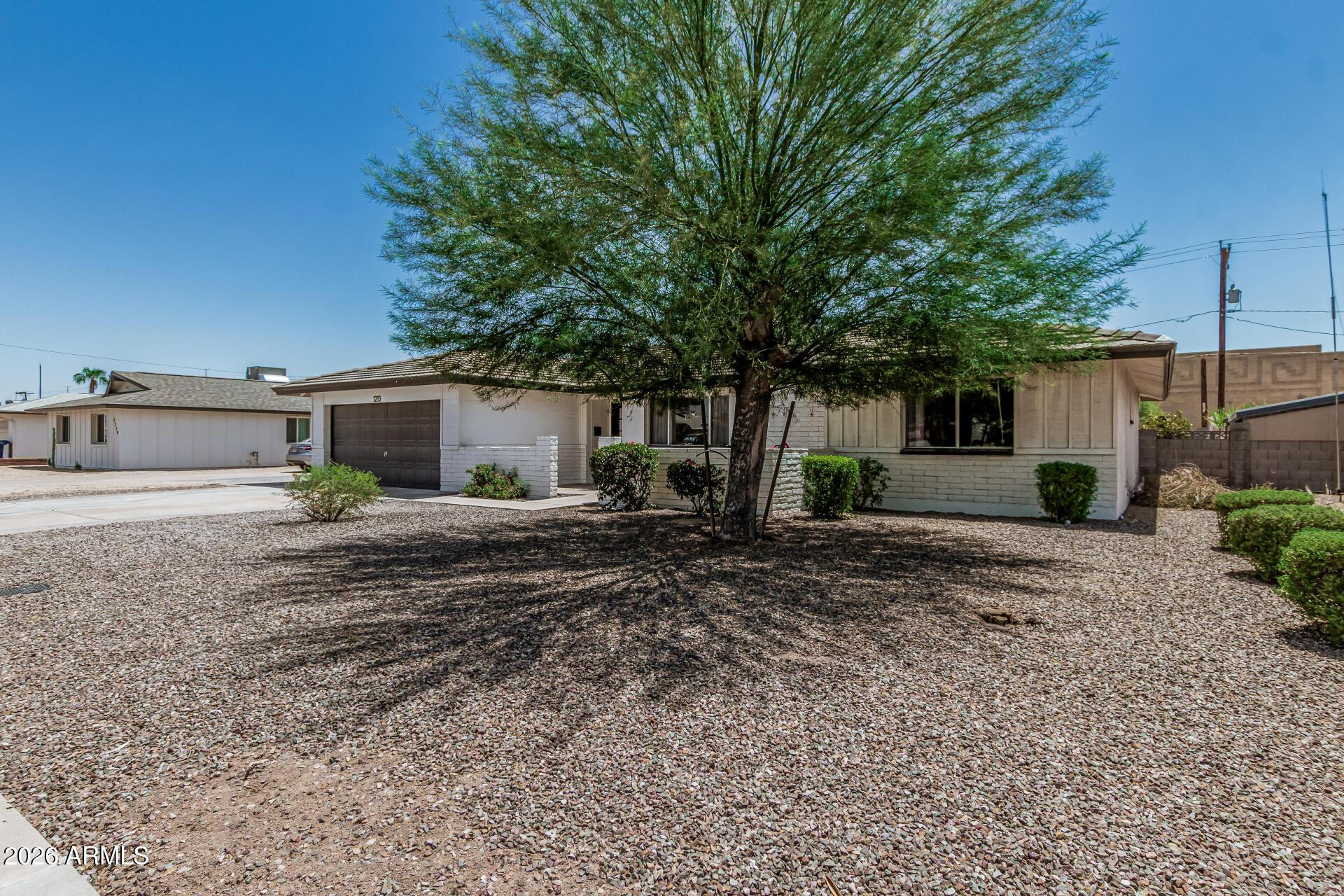 1213 E Riviera Drive