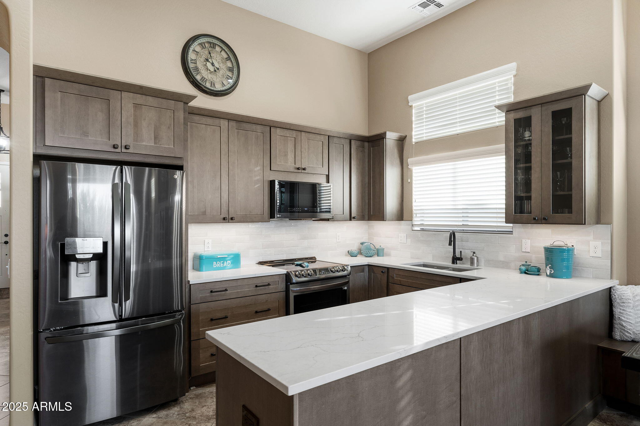 8325 E INGRAM Street