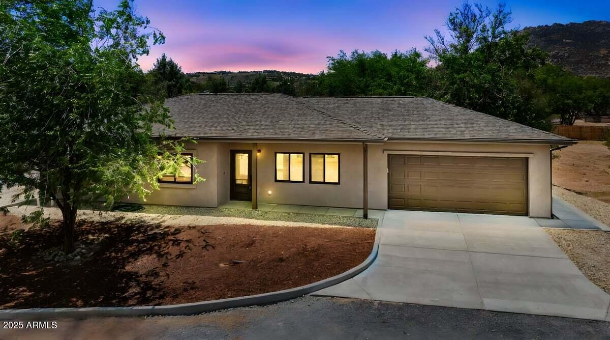 7010 N RACE TRACK Road