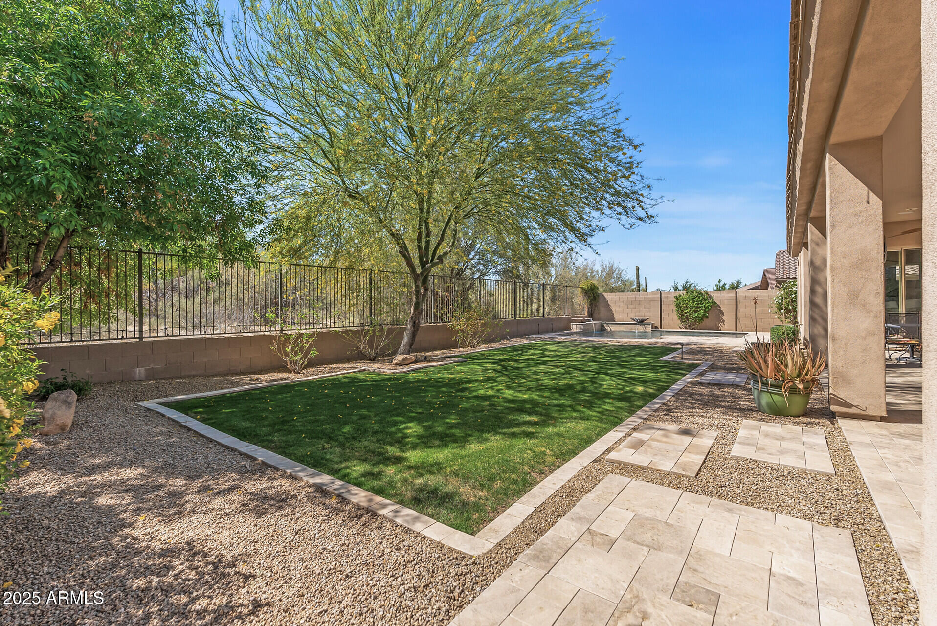5813 E ASHLER HILLS Drive