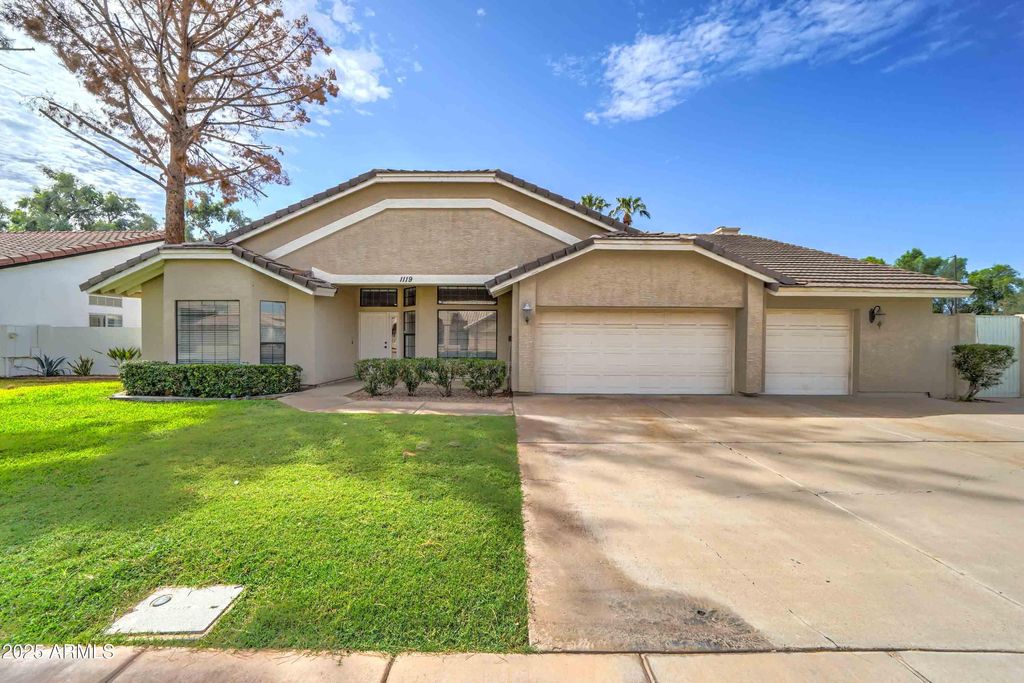 Photo of 1119 E Southshore Drive, Gilbert, AZ 85234 (MLS # 6932710)