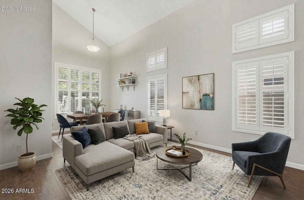 462 W COLT Road