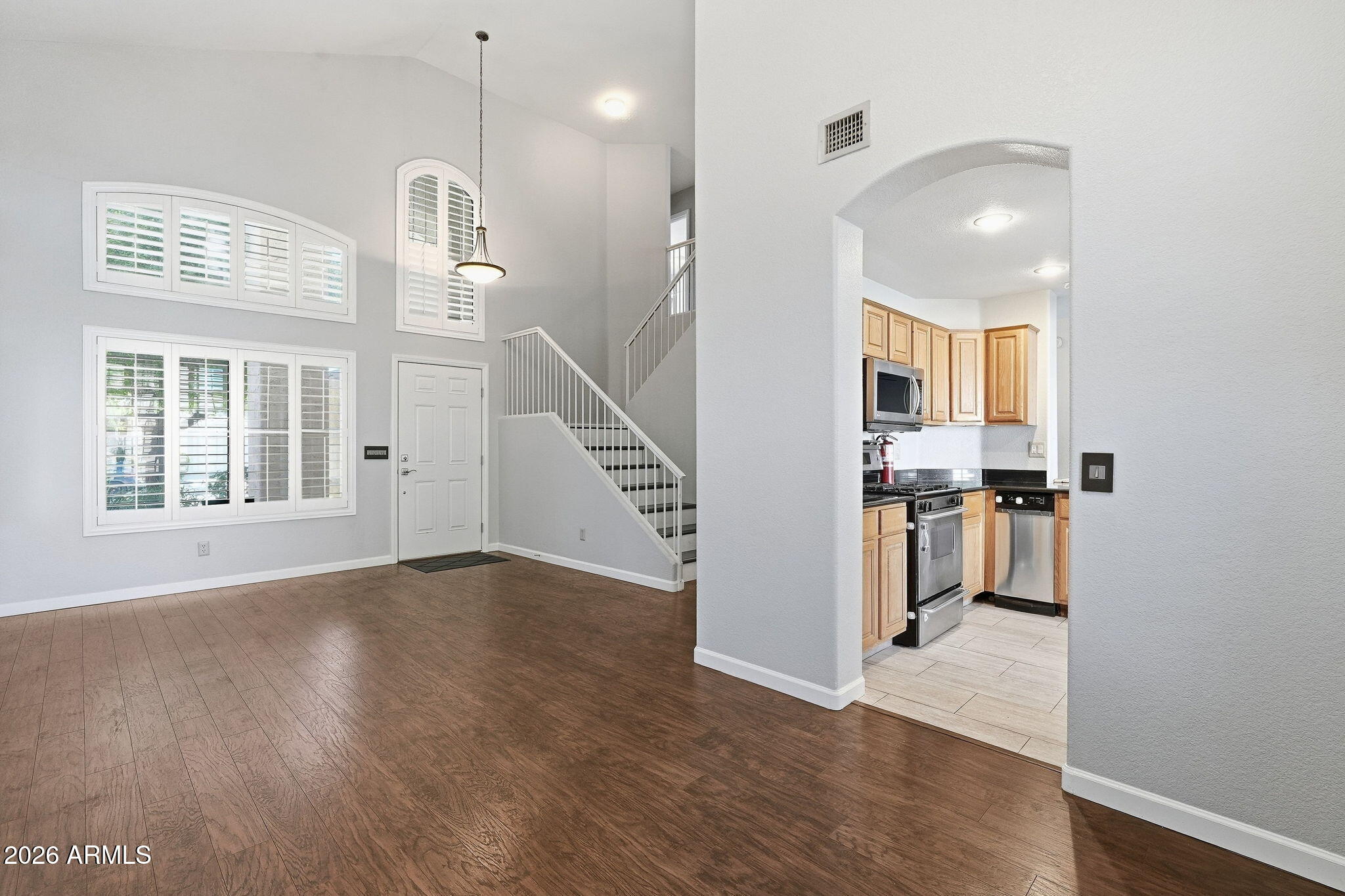 462 W COLT Road