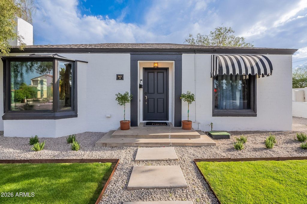 Photo of 541 W Palm Lane, Phoenix, AZ 85003 (MLS # 6986551)