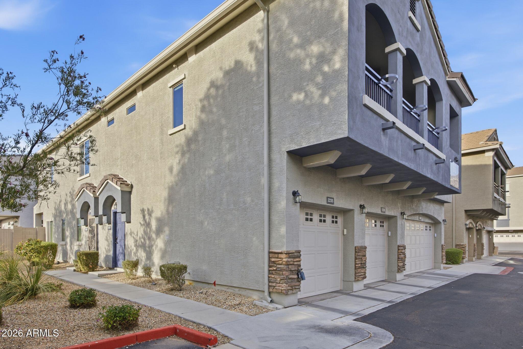 2150 W ALAMEDA Road 2235