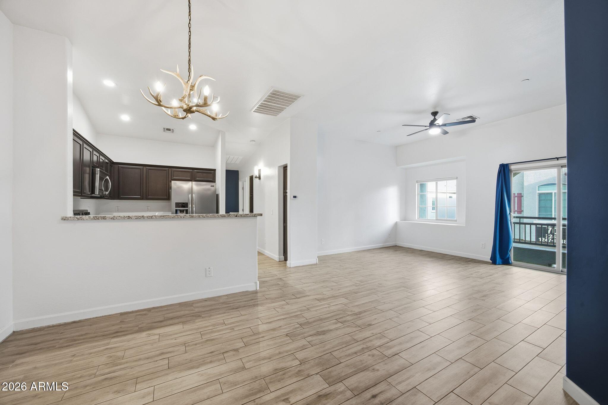 2150 W ALAMEDA Road 2235