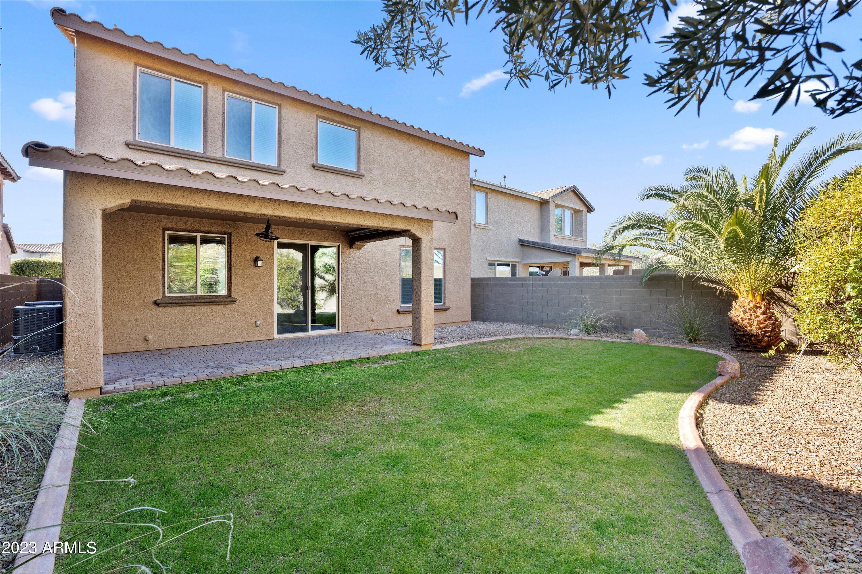 3842 E CAT BALUE Drive