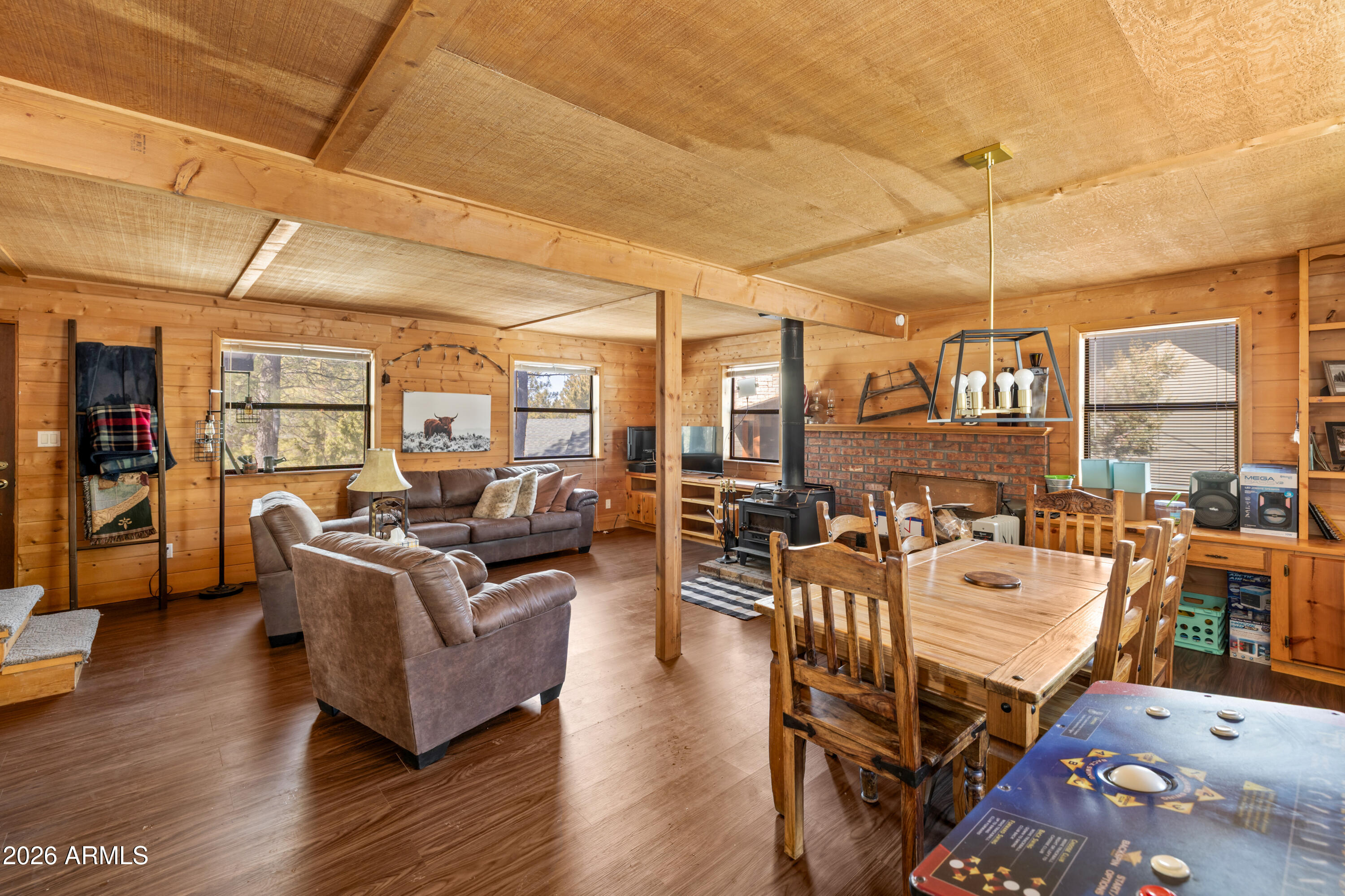 1150 E CACTUS WREN Circle