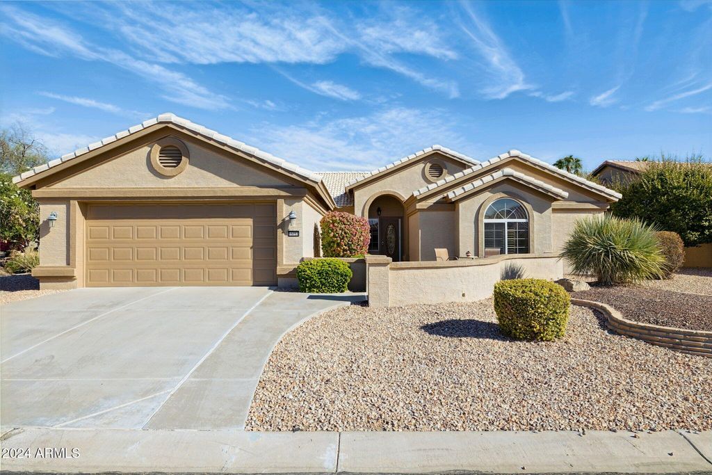 Photo of 15758 W Edgemont Avenue, Goodyear, AZ 85395 (MLS # 6923375)