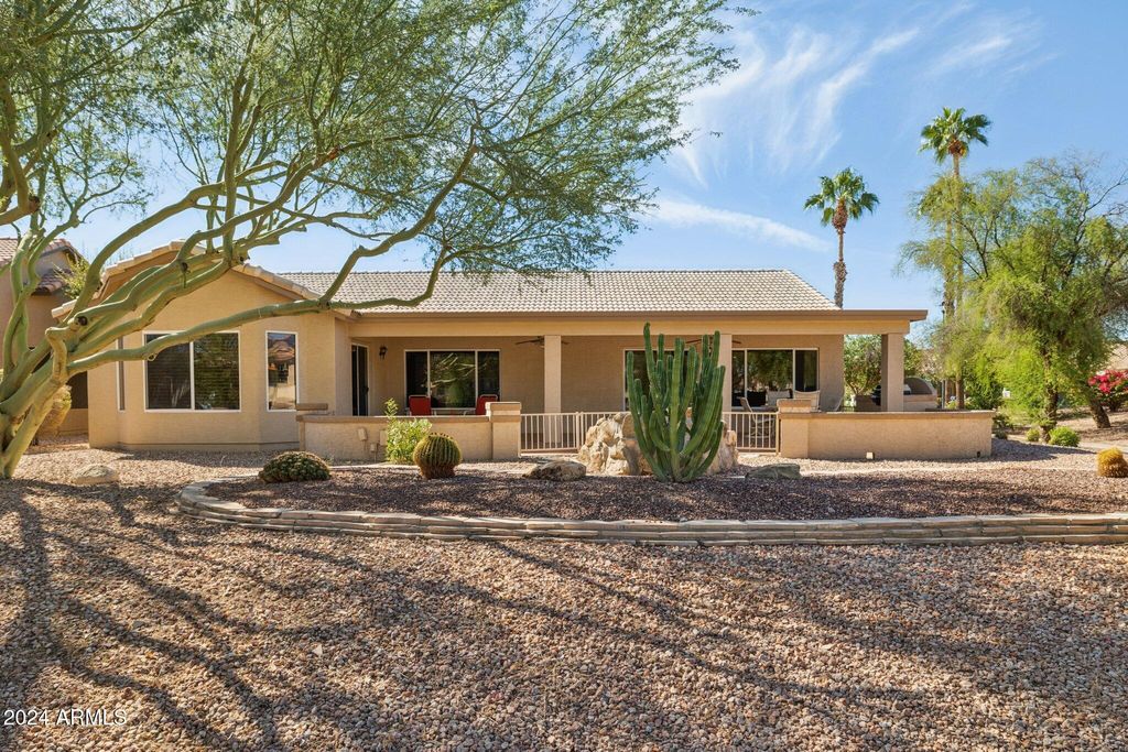 Photo of 15758 W Edgemont Avenue, Goodyear, AZ 85395 (MLS # 6923375)