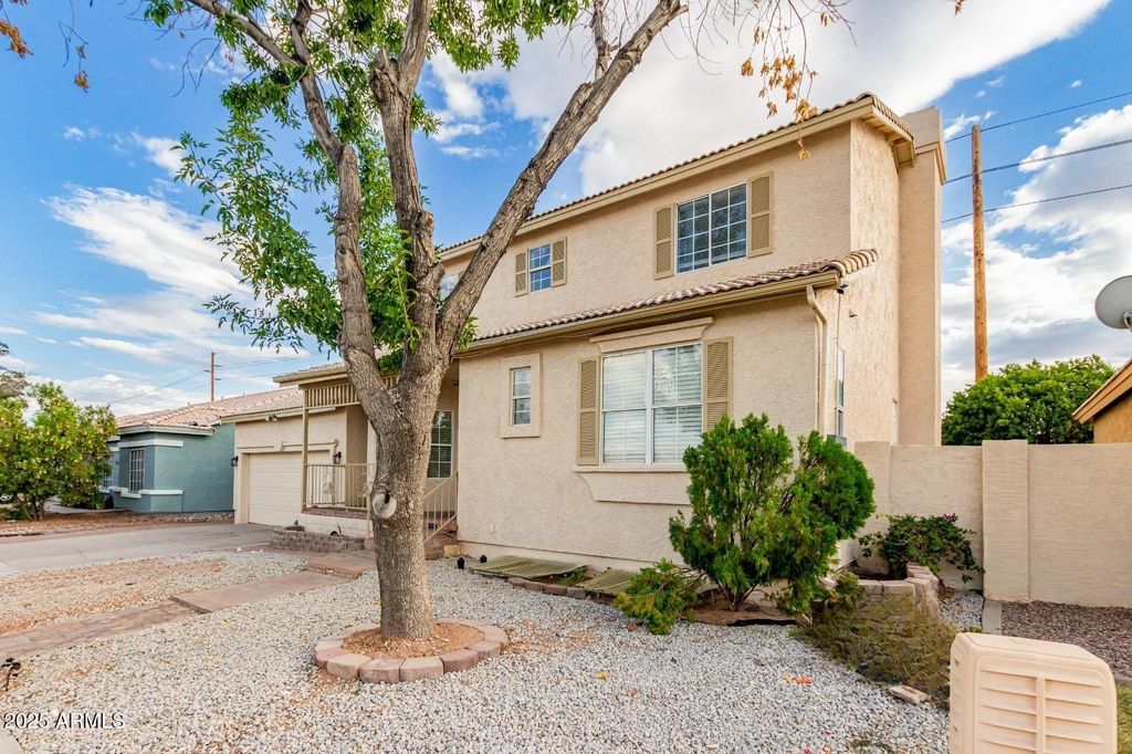 Photo of 1691 E Gary Drive, Chandler, AZ 85225 (MLS # 6931867)