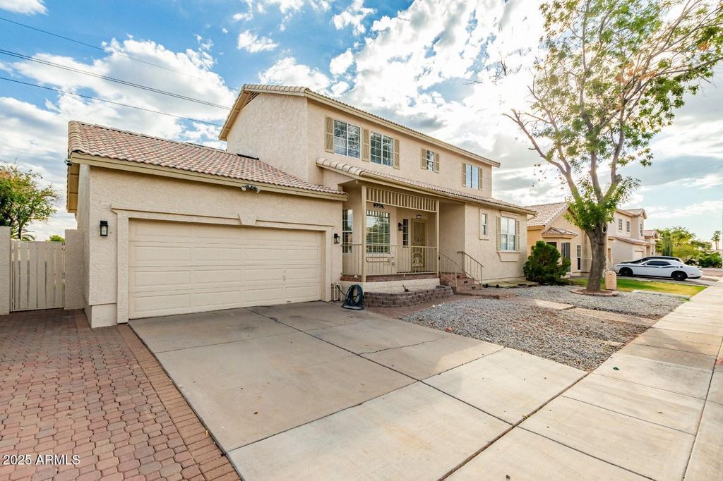 Photo of 1691 E Gary Drive, Chandler, AZ 85225 (MLS # 6931867)