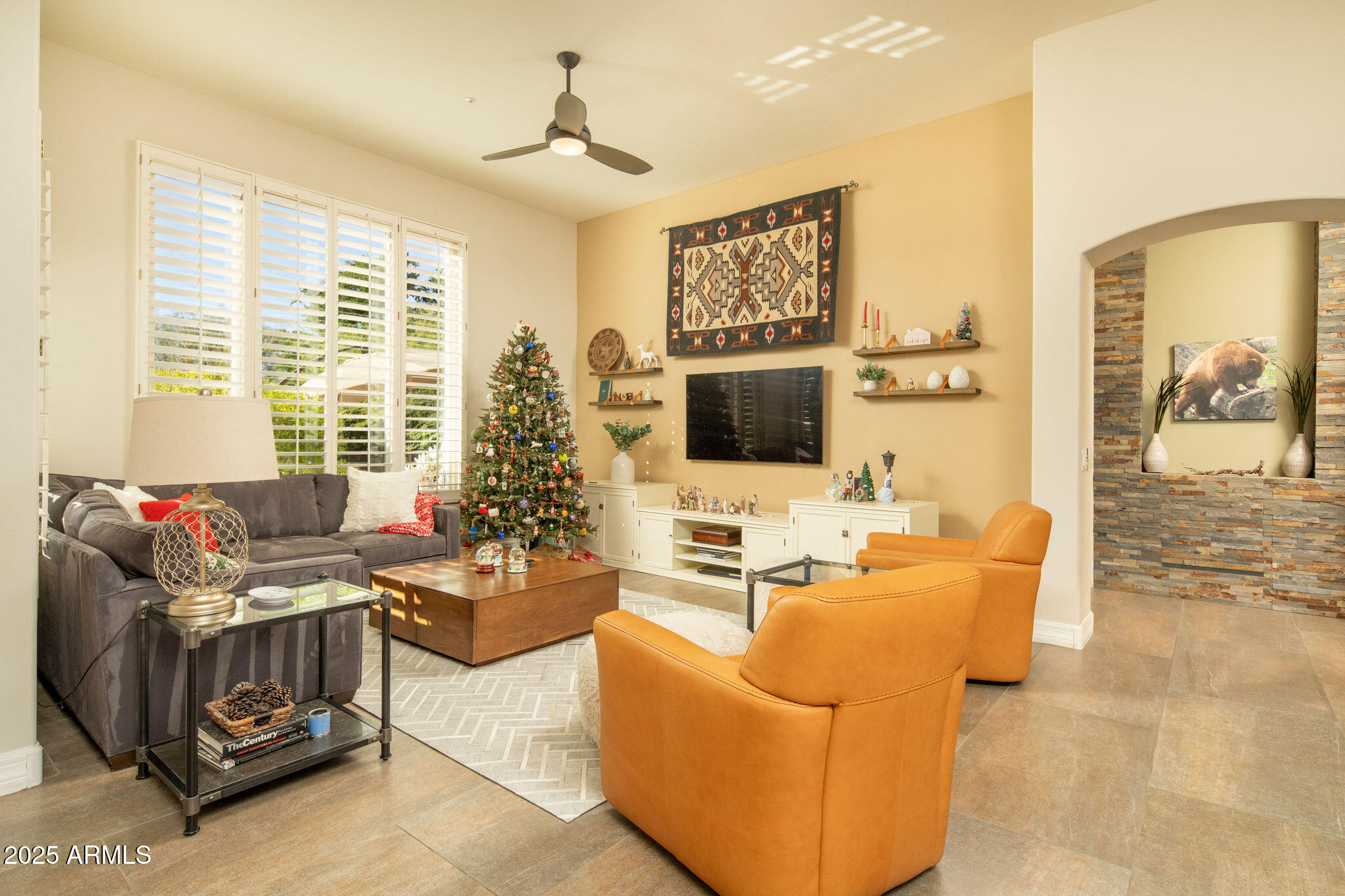 9847 E HIDDEN GREEN Drive